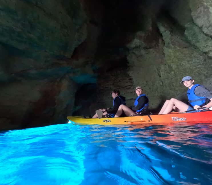 bild nr.6 av MENORCA: Grottväg med kajak + fotosession. aktivitet i Balearerna, uppladdad av arrangören