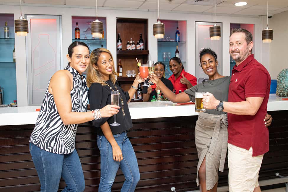 imagem n.8 de Experiência na sala de embarque VIP do Club Kingston atividade em Kingston, Jamaica, carregada pelo fornecedor
