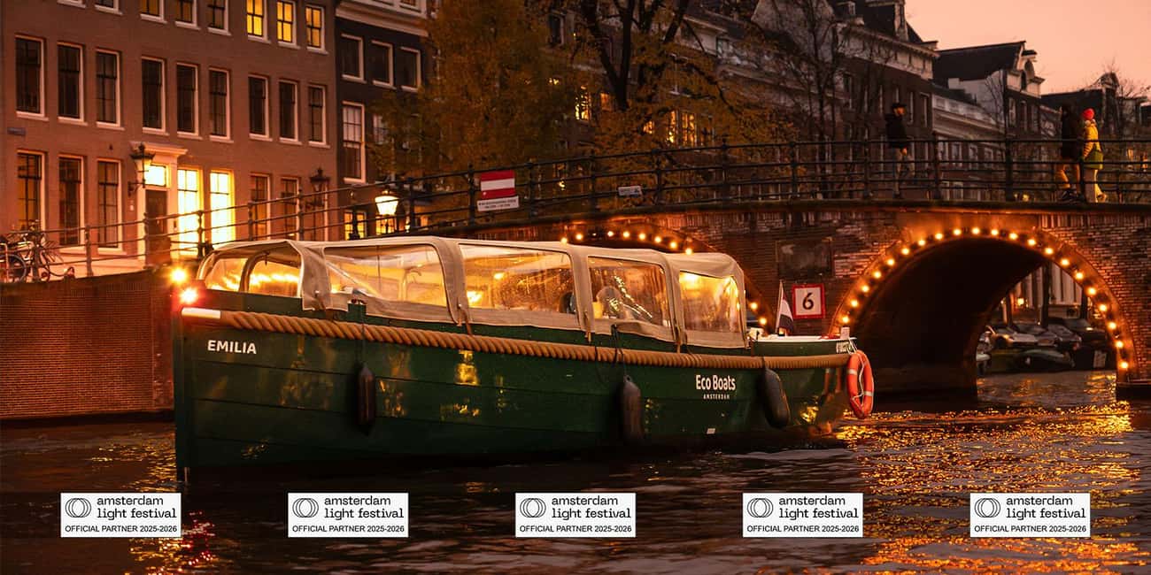 imagen n.º 13 de Crucero por el Festival de la Luz de Ámsterdam con bebidas calientes opcionales actividad en Ámsterdam, subida por el proveedor