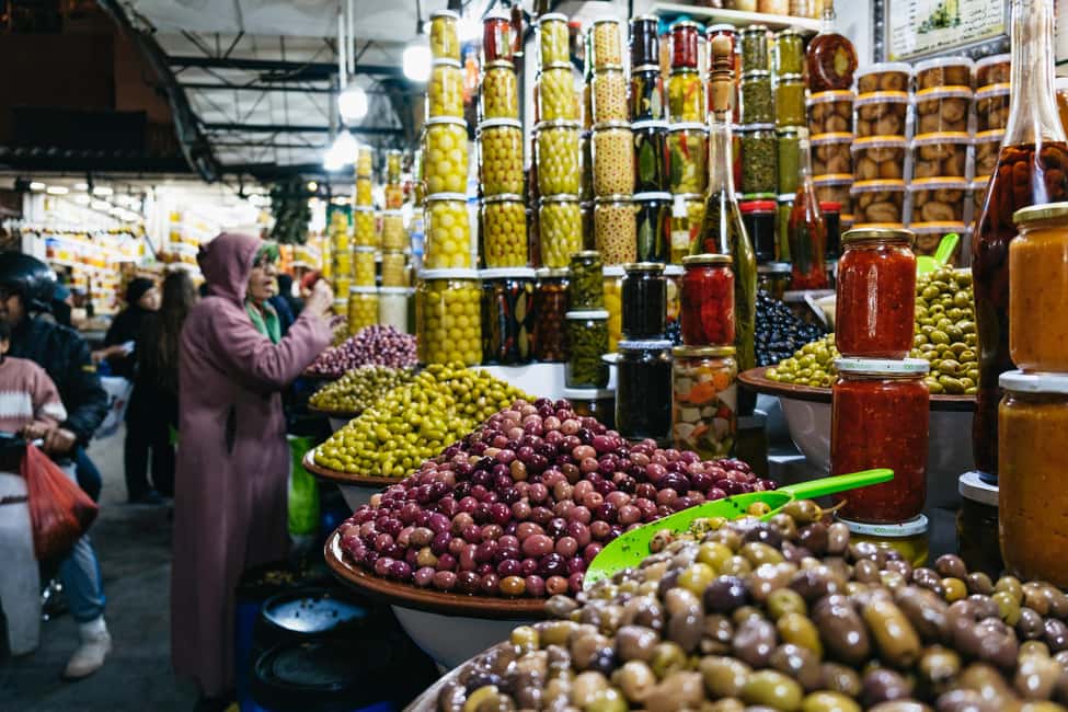 Image N°3 de Marrakech : Visite nocturne à pied de la Médina avec thé marocain activité à Marrakech, publiée par le prestataire
