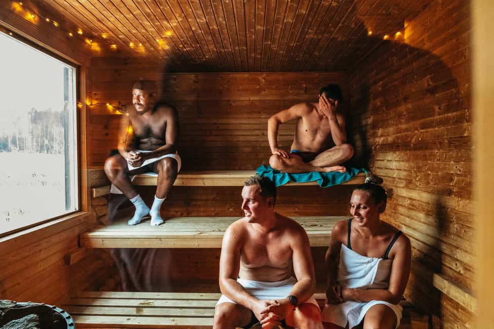 imagem n.16 de Estocolmo: Caiaque de inverno, Fika sueco e sauna quente atividade em Vaxholm, carregada pelo fornecedor
