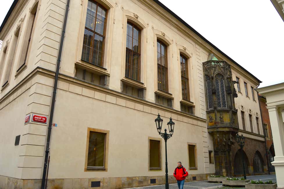 bild nr.3 av Prag: Biljett till Nationalmuseet & Audioguide stadsrundtur online aktivitet i Prag, uppladdad av arrangören