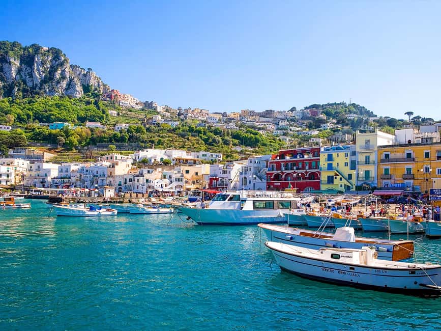 Immagine nº 4 di Tour VIP di Capri: Anacapri, Giardini di Augusto e Faraglioni attività a Campania, caricata dal fornitore