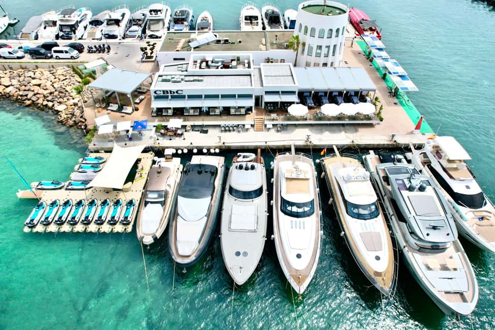 Bild Nr. 6 von Santa Eulalia: Jet Ski Tour mit optionaler Delphin-Suche Aktivität in Balearen, hochgeladen vom Anbieter
