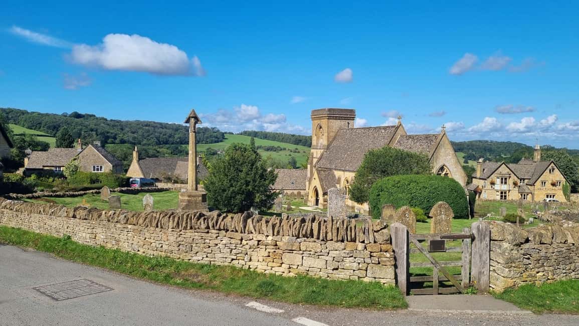 image n.4 of London: Full Day Cotswolds Tour with Shakespeare's Stratford activity in Bibury, uploaded by supplier