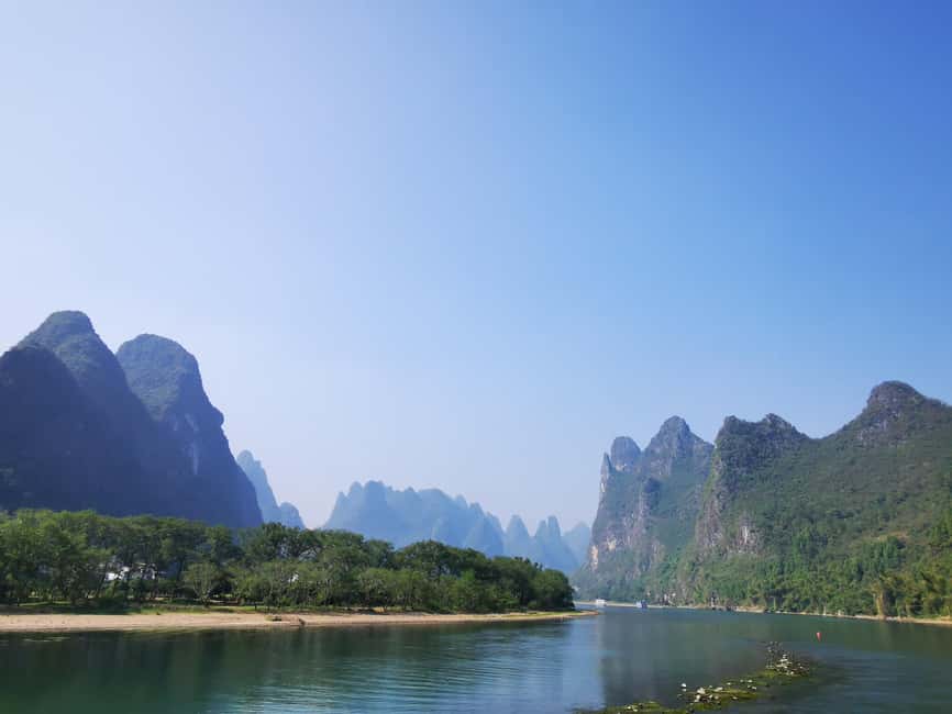 image n.6 of From Guilin: 4 Star Luxury Li River Cruise with Buffet Lunch activity in Guilin, uploaded by supplier