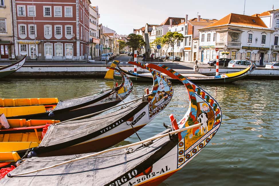 Bild Nr. 2 von Aveiro: Traditionelle Moliceiro Bootstour Aktivität in Aveiro, hochgeladen vom Anbieter