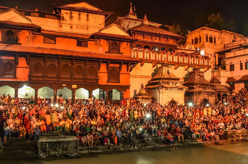 imagen n.º 4 de Katmandú: Templo Pashupatinath Excursión Aarati Nocturna actividad en Katmandú, subida por el proveedor