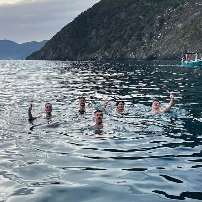 Immagine nº 7 di Tour mattutino delle Cinque Terre in barca attività a Corniglia, caricata dal fornitore