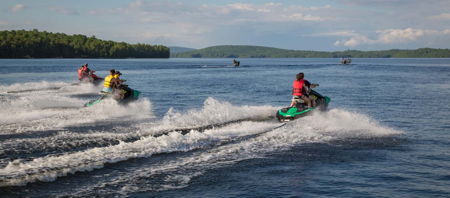 image n.9 of Laurentians: Jetski experience activity in Mont-Tremblant, Quebec, uploaded by supplier