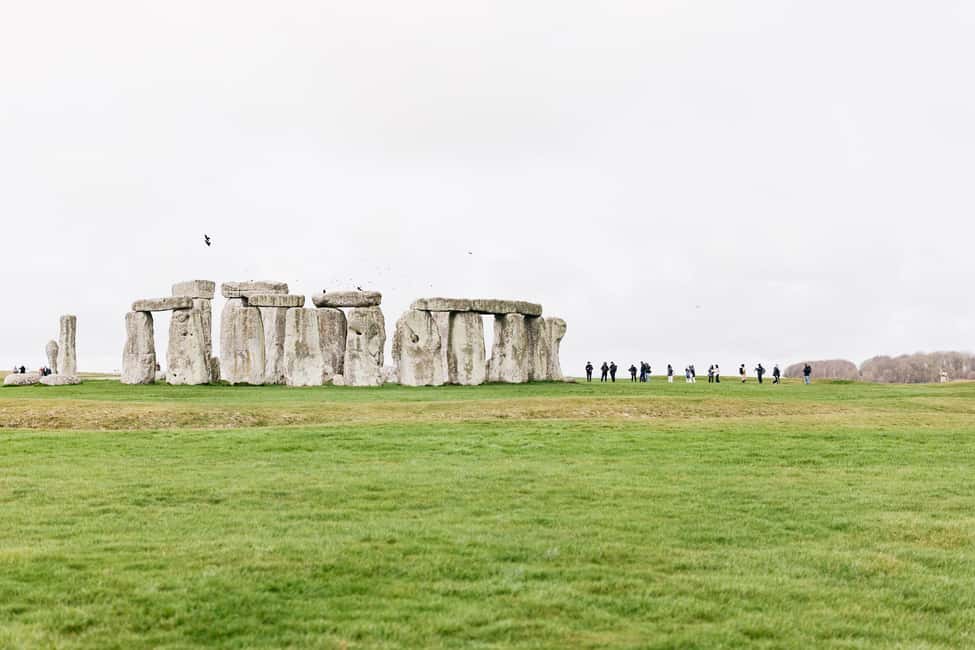 imagem n.5 de De Bristol: excursão de um dia às aldeias de Stonehenge e Cotswold atividade em Marlborough, carregada pelo fornecedor