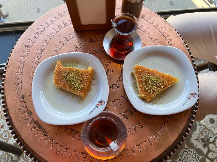 imagen n.º 29 de Estambul: Visita gastronómica guiada con viaje en ferry y degustaciones actividad en Estambul, subida por el proveedor