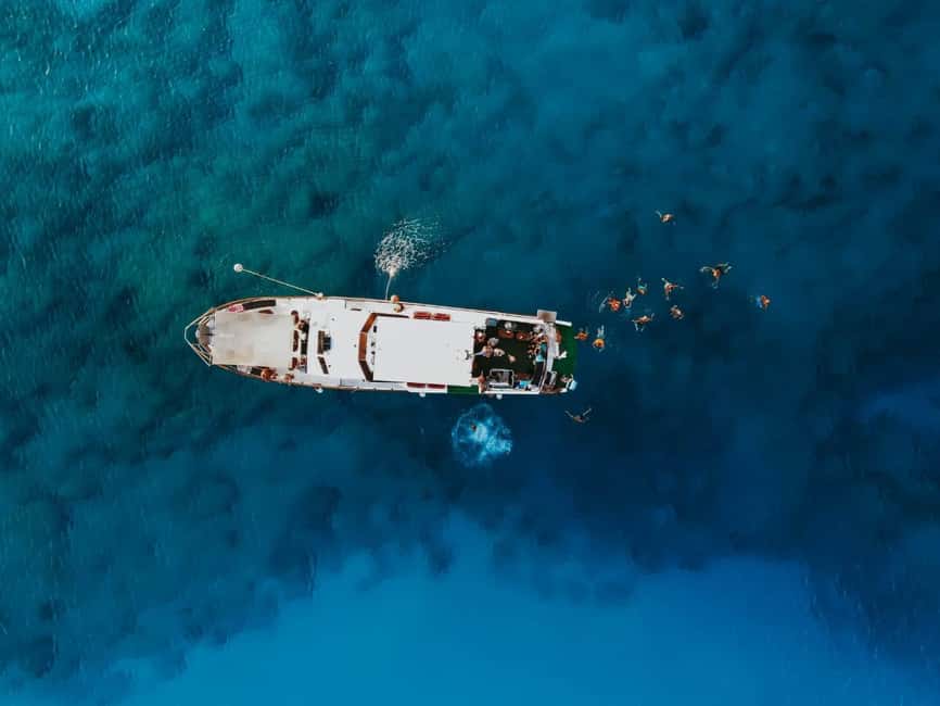 Image N°10 de Protaras : Croisière Waterworld Turtle Cove avec arrêts baignade activité à Chypre, publiée par le prestataire