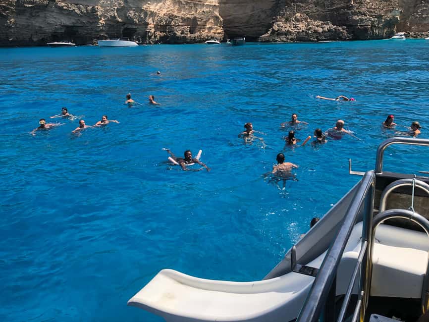 Image N°15 de Ibiza : Crystal Waters Formentera, Open Bar et déjeuner buffet activité à Îles Baléares, publiée par le prestataire