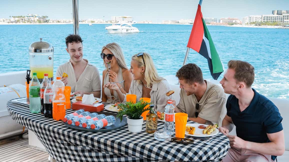 Bild Nr. 13 von Dubai Marina: Yacht-Tour mit optionalem Frühstück oder BBQ Aktivität in Dubai, hochgeladen vom Anbieter
