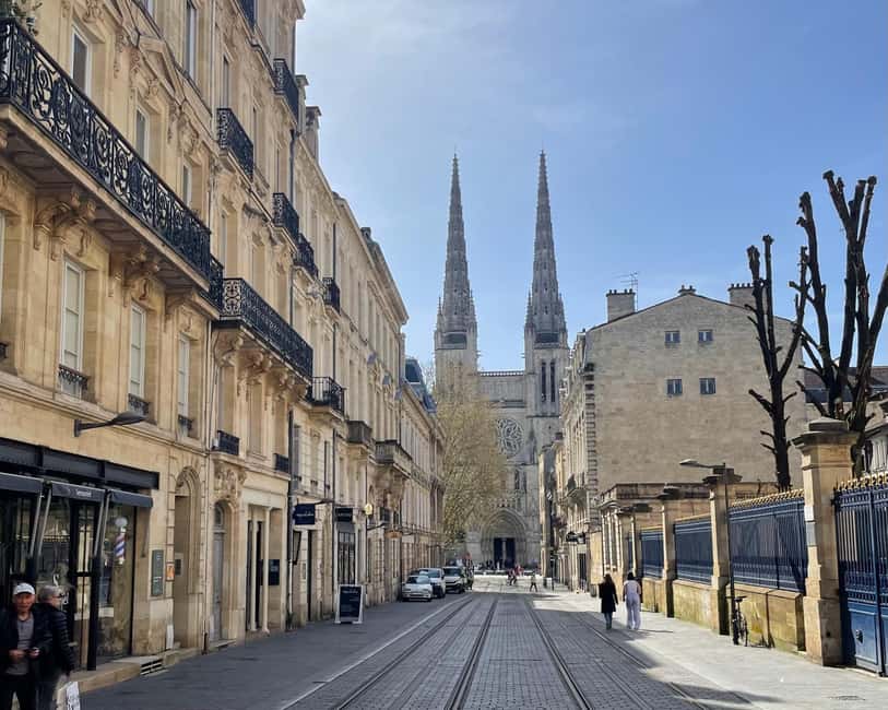 image n.6 of The essential in Bordeaux, private tour with a local activity in Bordeaux, uploaded by supplier