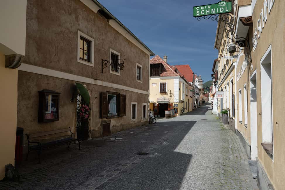 Bild Nr. 6 von Wachau Tal: 3 Schlösser & Wein Private geführte Tagestour Aktivität in Klosterneuburg, hochgeladen vom Anbieter