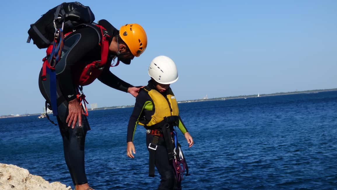 image n.17 of Portinho da Arrábida: Coasteering Boat Tour activity in Lisbon District, uploaded by supplier