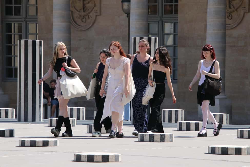 image n.5 of Paris: Fashion History Walking Tour in the Heart of Paris activity in Paris, uploaded by supplier