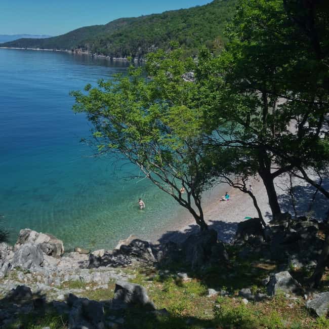 Immagine nº 12 di Opatija/Lovran: Gita in barca alle spiagge isolate dell'isola di Cres attività a Contea di Zagabria, caricata dal fornitore
