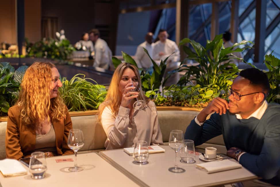 image n.15 of Paris: Elegant Dinner with Drinks in the Eiffel Tower activity in Paris, uploaded by supplier