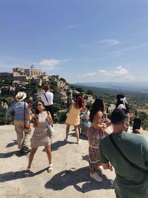 imagem n.6 de De Marselha: Tour particular personalizado de um dia pela Provença atividade em Avignon, carregada pelo fornecedor