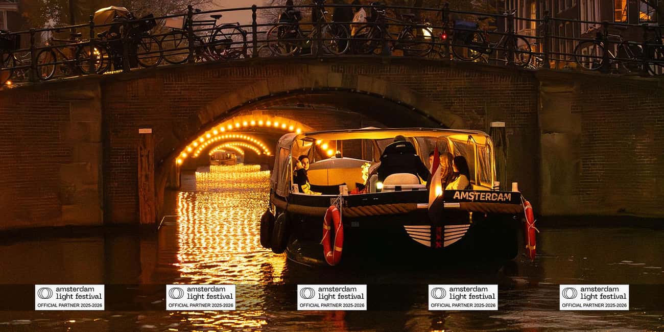 imagen n.º 8 de Crucero por el Festival de la Luz de Ámsterdam con bebidas calientes opcionales actividad en Ámsterdam, subida por el proveedor
