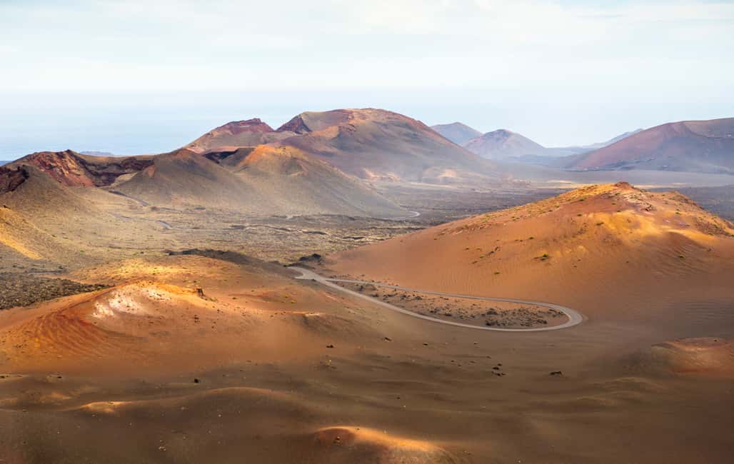 image n.5 of Lanzarote: Guided Day Trip to Timanfaya Park & Lago Verde activity in Yaiza, Lanzarote, uploaded by supplier