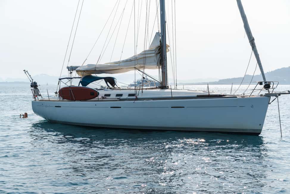 afbeelding n.5 van Privétour op een zeilboot - Zwemmen en pootjebaden - Kaap van Antibes activiteit in Antibes, geüpload door aanbieder