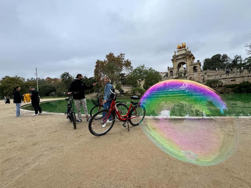 サプライヤーによってアップロードされた、バルセロナのバルセロナ：自転車またはeバイクツアー、主要観光スポットと現地の洞察の画像#19