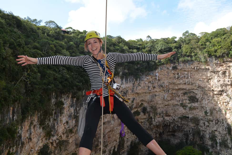 Image N°11 de Tuxtla Gutiérrez : Descente en rappel d'une journée dans le gouffre des perroquets activité à Chiapas, publiée par le prestataire