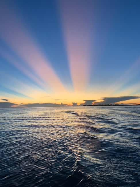 imagen n.º 1 de Crucero privado al atardecer actividad en Cayo Hueso, subida por el proveedor