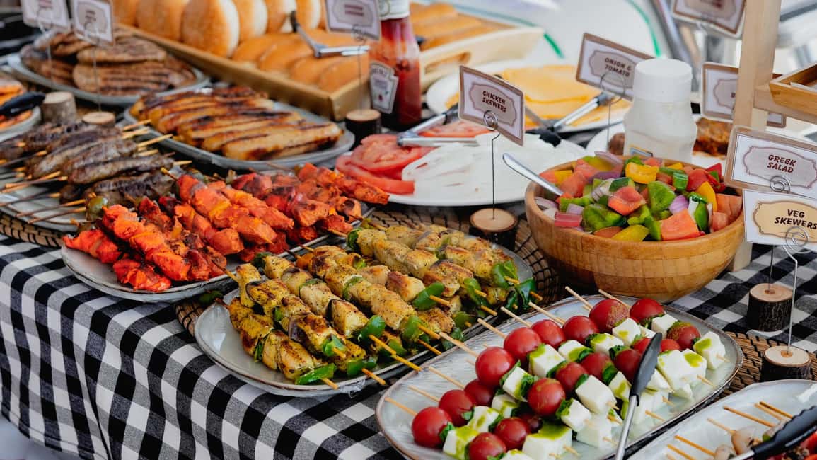 Bild Nr. 9 von Dubai Marina: Yacht-Tour mit optionalem Frühstück oder BBQ Aktivität in Dubai, hochgeladen vom Anbieter