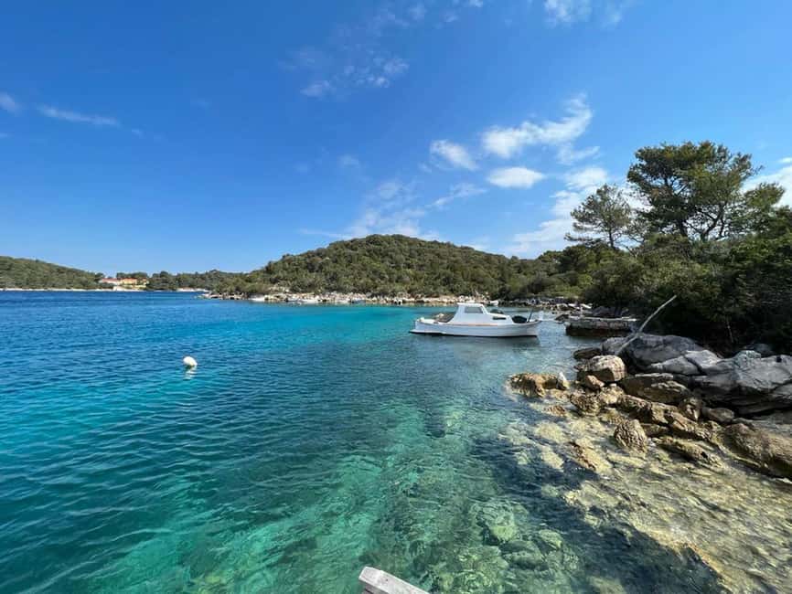 image n.38 of Palma: Private Half-Day Sailing Trip with Tapas & Drinks activity in Palma de Mallorca, uploaded by supplier
