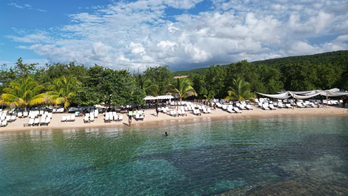 imagem n.10 de Falmouth: Tubulação no rio Jungle e acesso VIP ao Bamboo Beach Club atividade em Condado de Cornwall, carregada pelo fornecedor