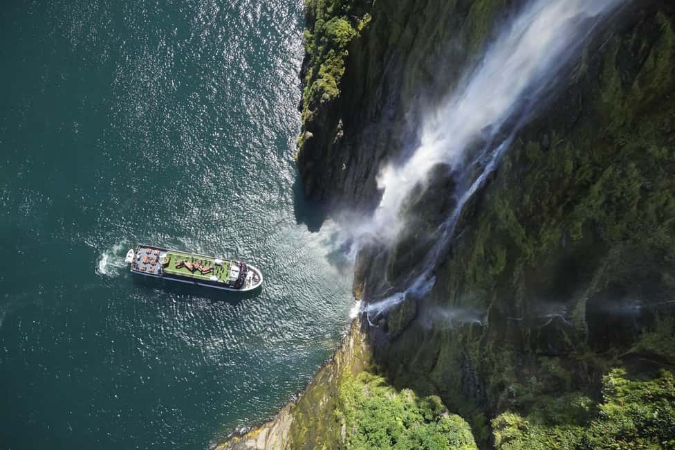 Obraz nr 10 z atrakcji Z Queenstown: Rejs po Milford Sound i 1-dniowa wycieczka autokarowa w Wyspa Południowa, przesłany przez organizatora