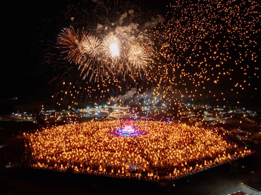 chiang-mai-cad-yi-peng-khomloy-sky-lantern-festival-official-getyourguide