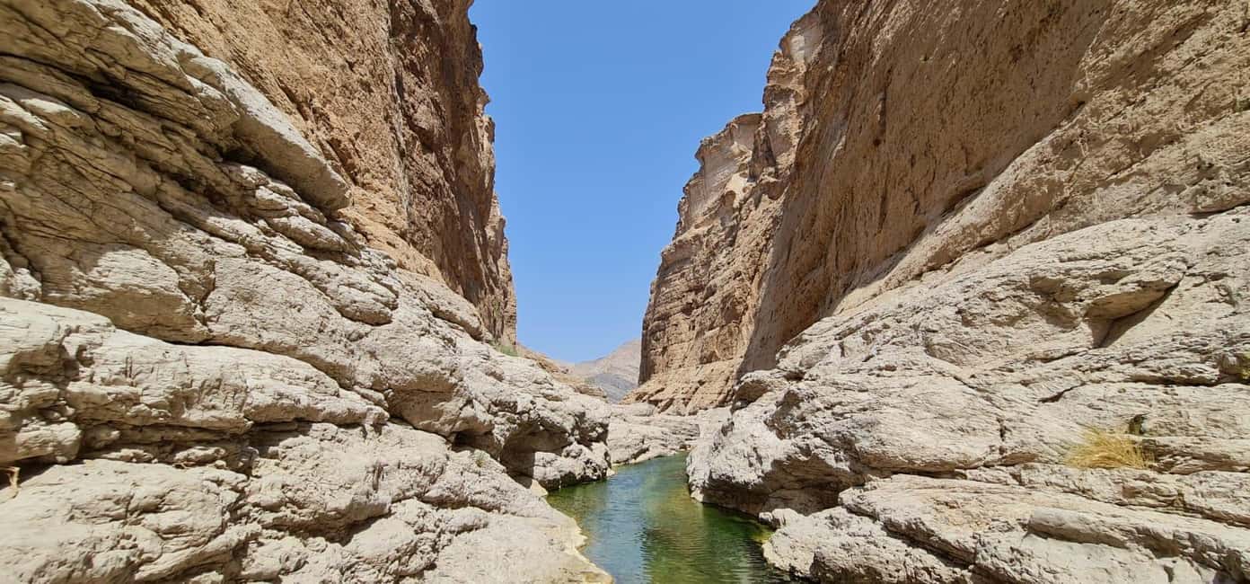Immagine nº 16 di Da Muscat: Avventura a Wadi Al Arbieen, Sinkhole, Spiaggia delle Pinne attività a Regione al-Sharqiyya, caricata dal fornitore