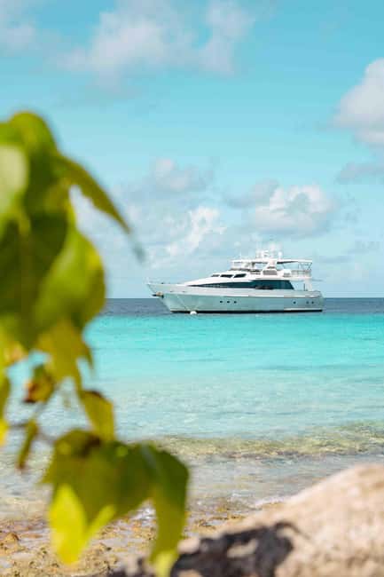 afbeelding n.8 van Curaçao: Klein Curaçao-jachttocht met toegang tot strandhuis activiteit in Curaçao, geüpload door aanbieder