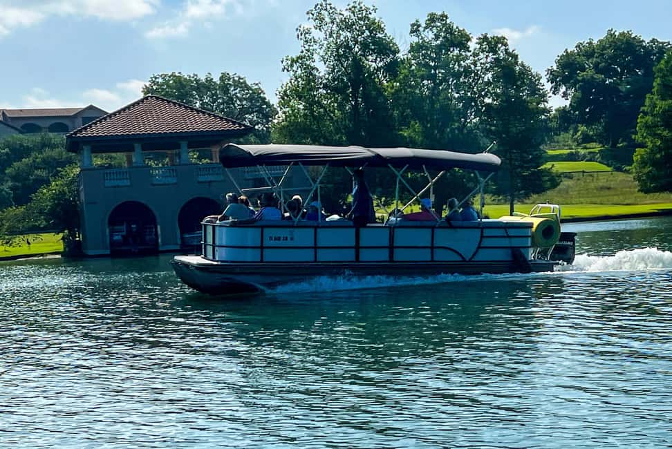Bild Nr. 16 von Austin: Lake Austin Geführte Bootstour mit vollem Sonnenschutz Aktivität in Austin, hochgeladen vom Anbieter