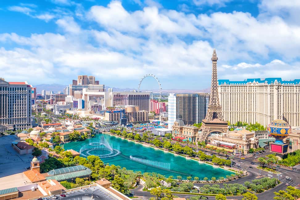 imagem n.2 de LA: Excursão de 2 dias a Las Vegas com a Barragem Hoover e alojamento atividade em Nevada, carregada pelo fornecedor