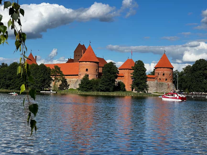 Bild Nr. 1 von Von Kaunas aus: Freilichtmuseum Rumsiskes und Burg Trakai Aktivität in Trakai, hochgeladen vom Anbieter