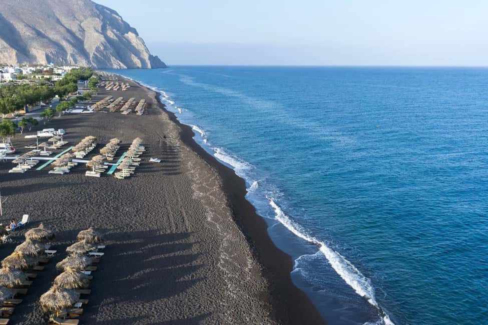 image n.4 of Santorini: 30 Minute Private Helicopter Flight activity in Fira, uploaded by supplier