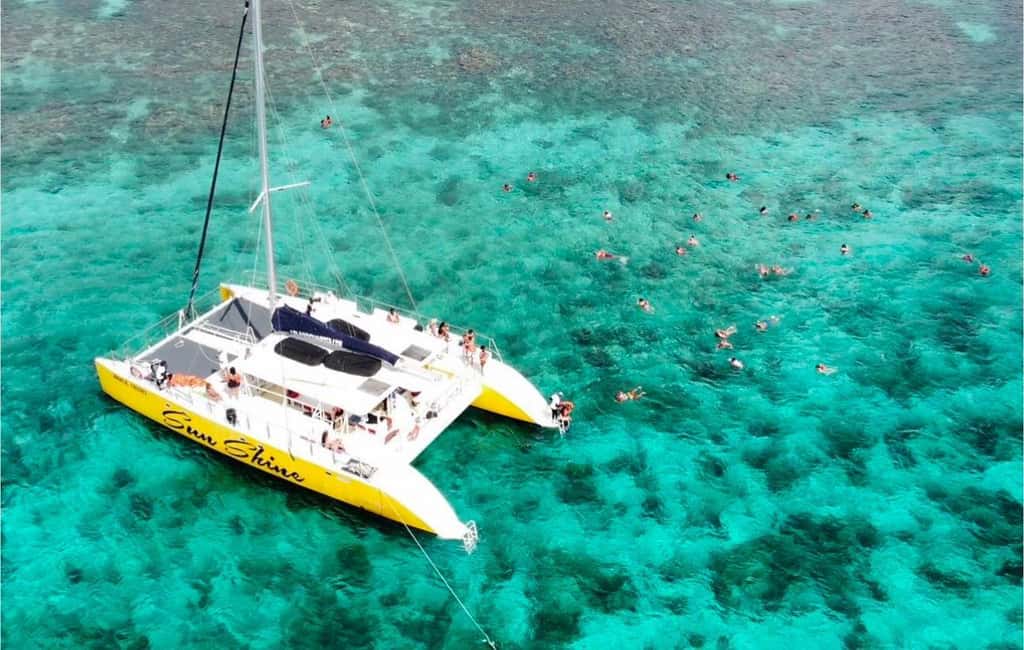 imagem n.1 de De Falmouth/Ocho Rios: Praia de Negril e cruzeiro de catamarã atividade em Montego Bay, carregada pelo fornecedor