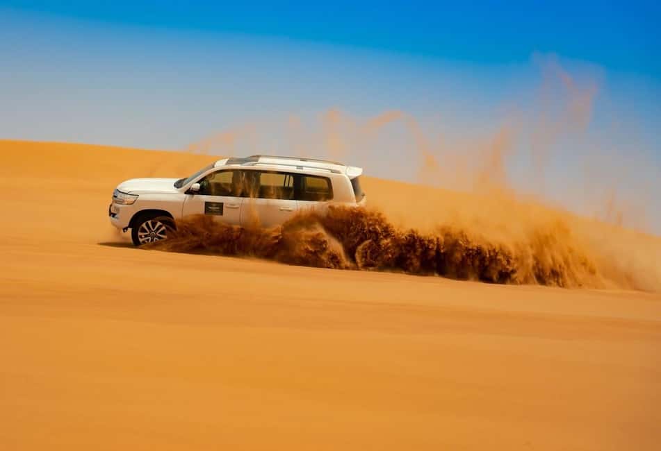 Immagine nº 2 di Dubai: Safari nel deserto con cena barbecue attività a Oman, caricata dal fornitore