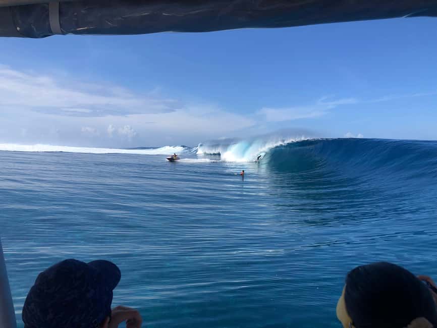 image n.4 of Tahiti: Teahupoo Wave Watching Tour activity in Papeete, uploaded by supplier