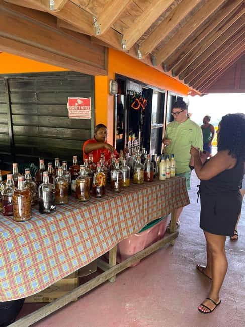 image n.24 of St. Lucia: Private Customizable Day Tour with Driver activity in Castries Quarter, Saint Lucia, uploaded by supplier