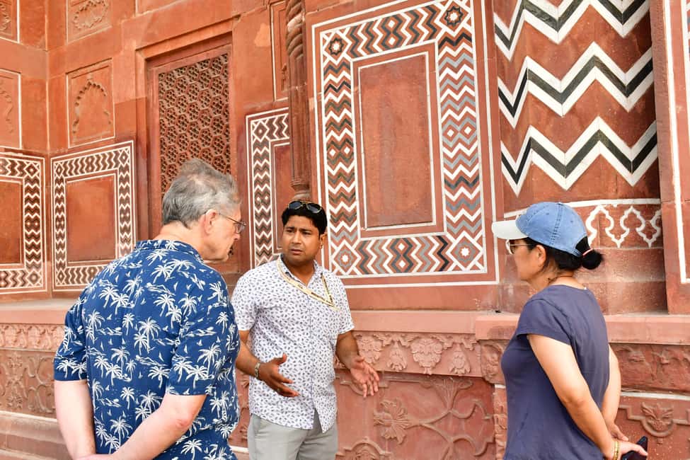 imagen n.º 15 de Taj Mahal, Fuerte de Agra y Baby Taj: excursión de un día desde Delhi en coche actividad en Agra, subida por el proveedor