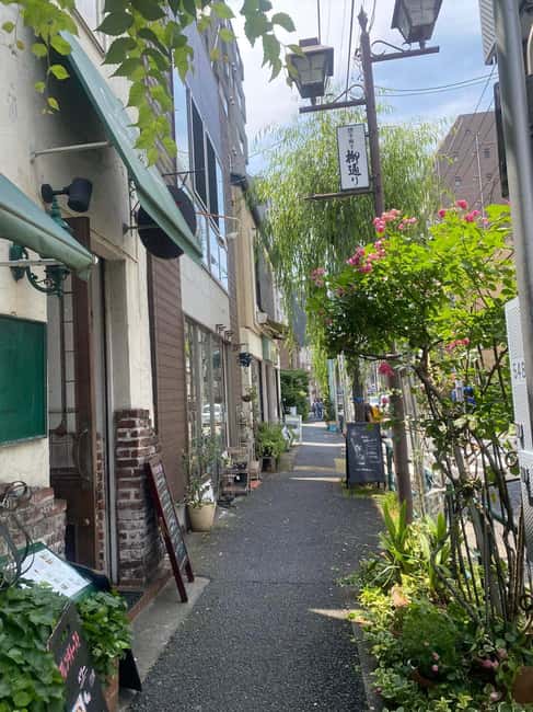 image n.12 of Tokyo : Stroll in the Old traditional town~Yanaka & Nezu activity in Tokyo, uploaded by supplier