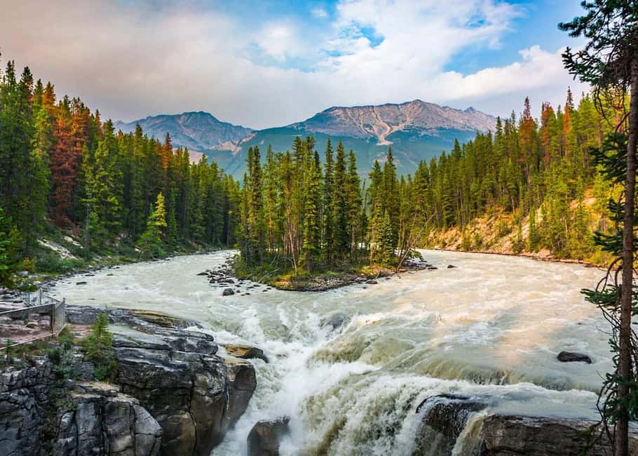 image n.1 of Calgary: Day Trip to Jasper with Lunch activity in Alberta, uploaded by supplier